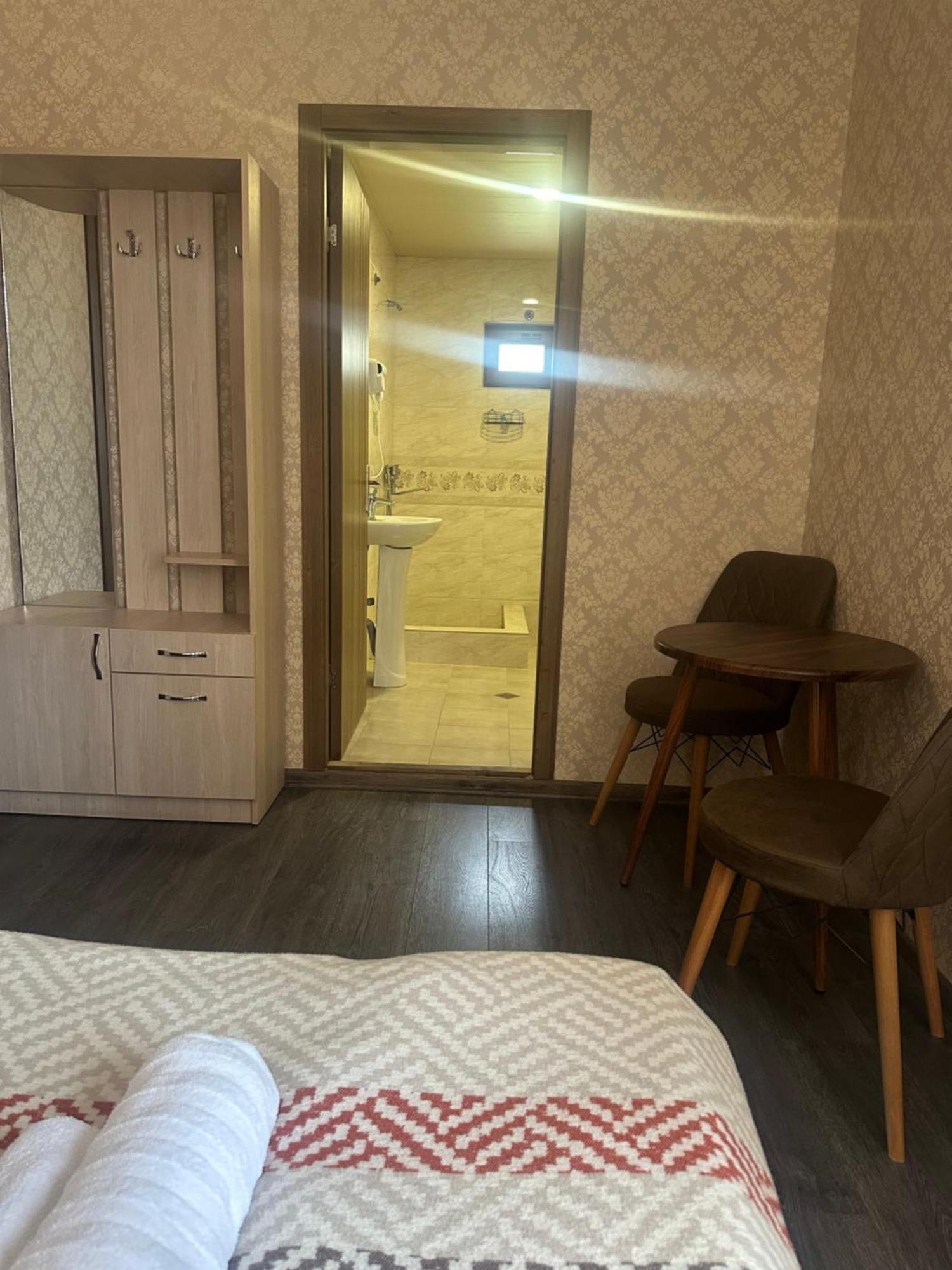 Nikolo Inn Kazbegi Eksteriør billede