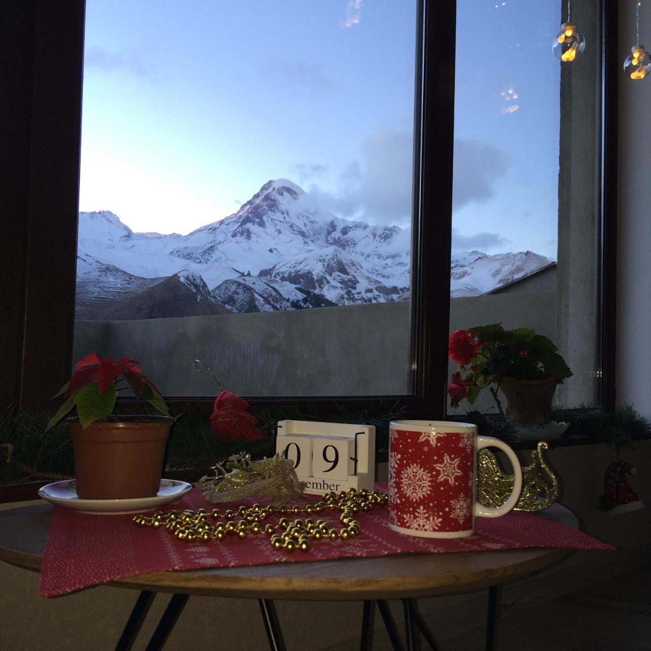 Nikolo Inn Kazbegi Eksteriør billede